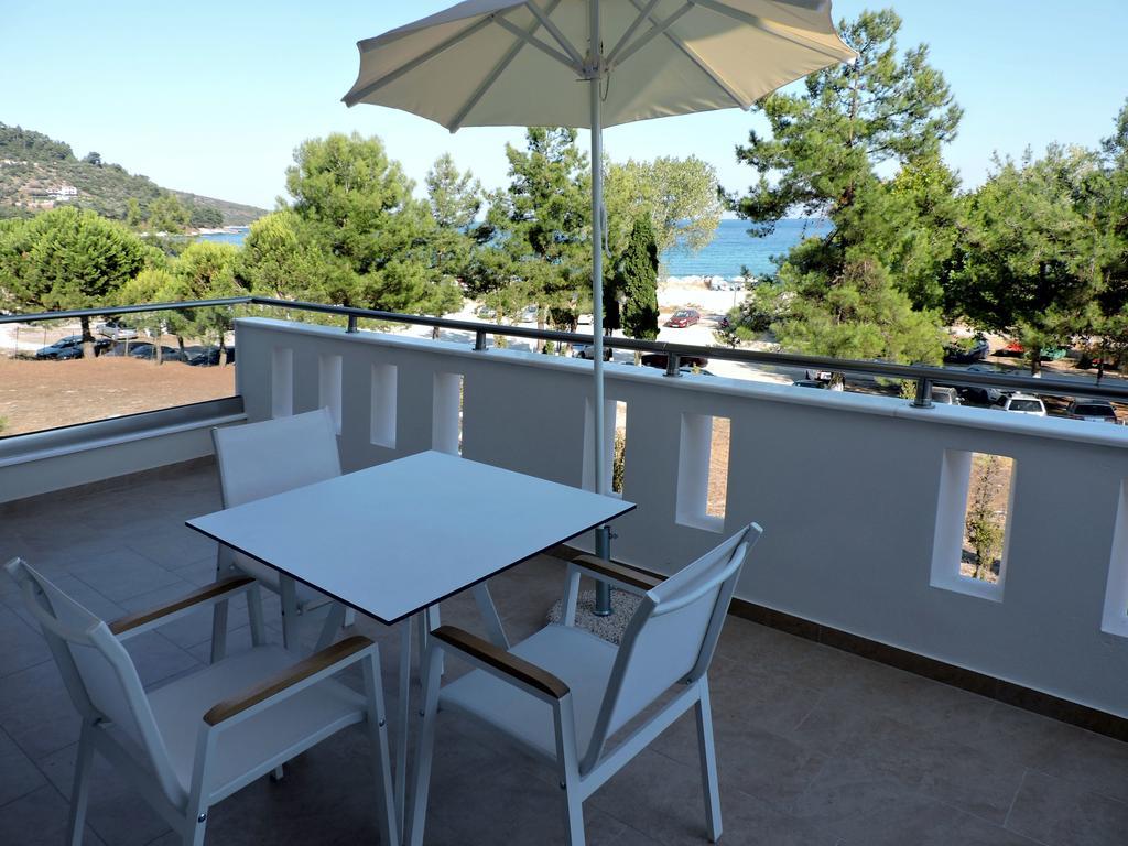 Hatzoudis Luxury Suites Chrysi Ammoudia Buitenkant foto
