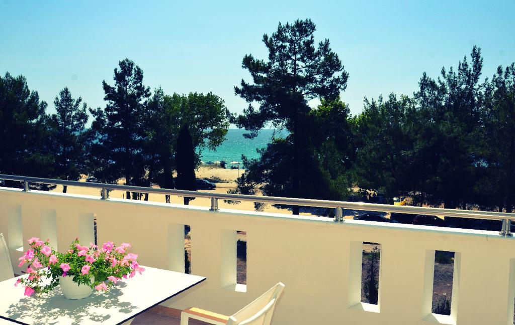 Hatzoudis Luxury Suites Chrysi Ammoudia Buitenkant foto